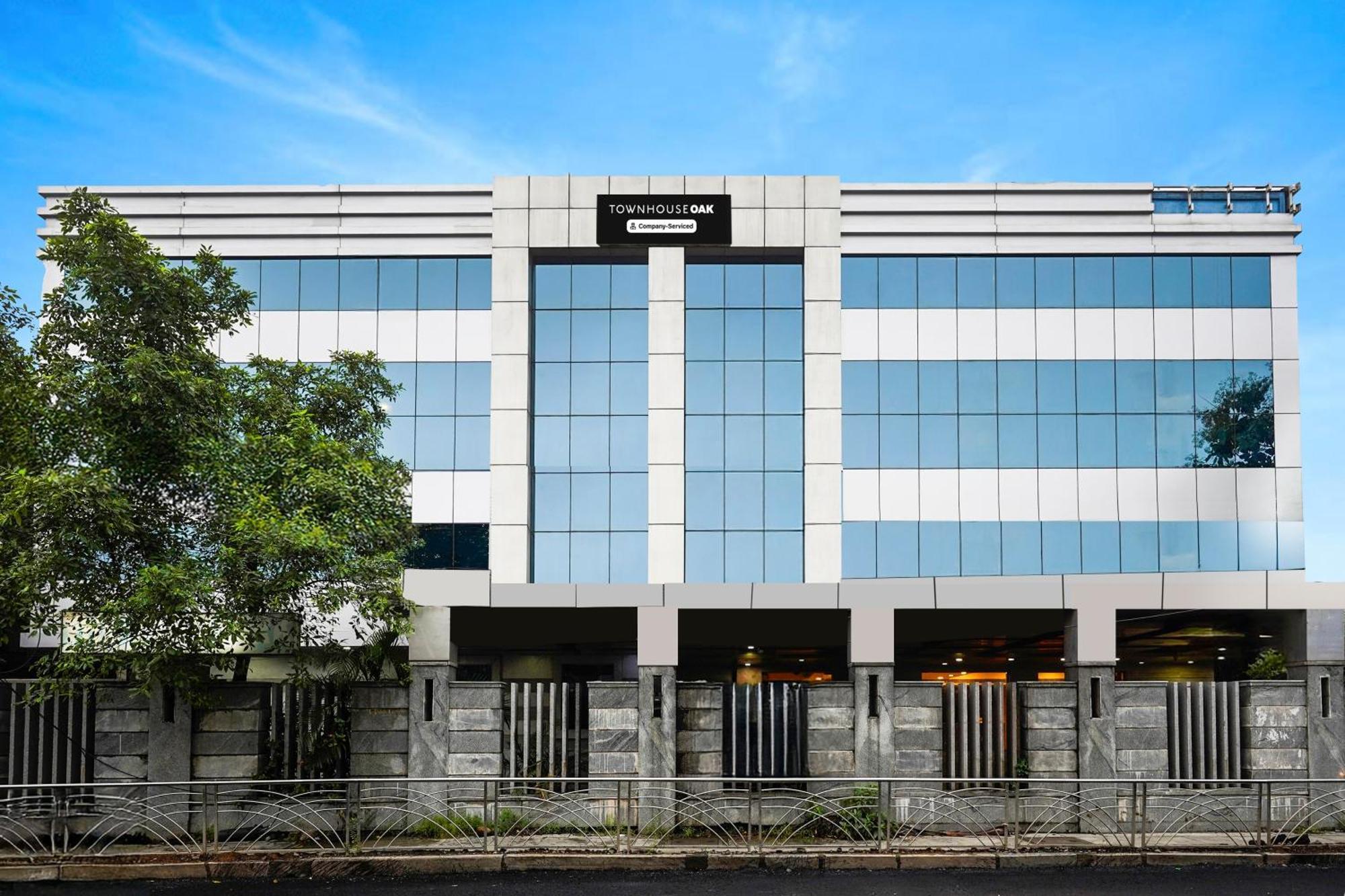 Super Townhouse Oak Alandur Near Chennai Airport Formerly Vijay Park Luaran gambar